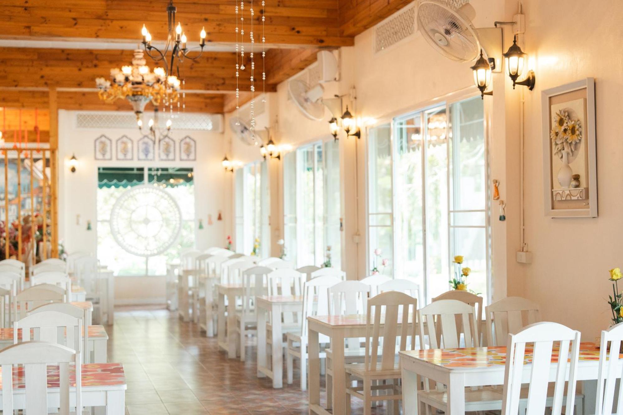 Villa Reina Resort Nong Nam Daeng Zewnętrze zdjęcie
