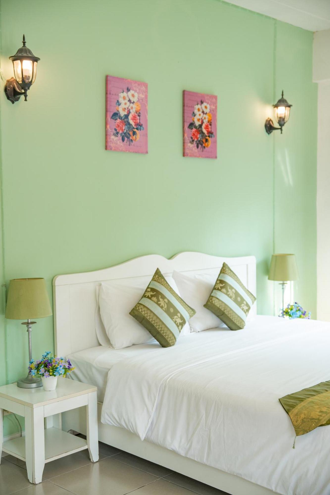Villa Reina Resort Nong Nam Daeng Zewnętrze zdjęcie