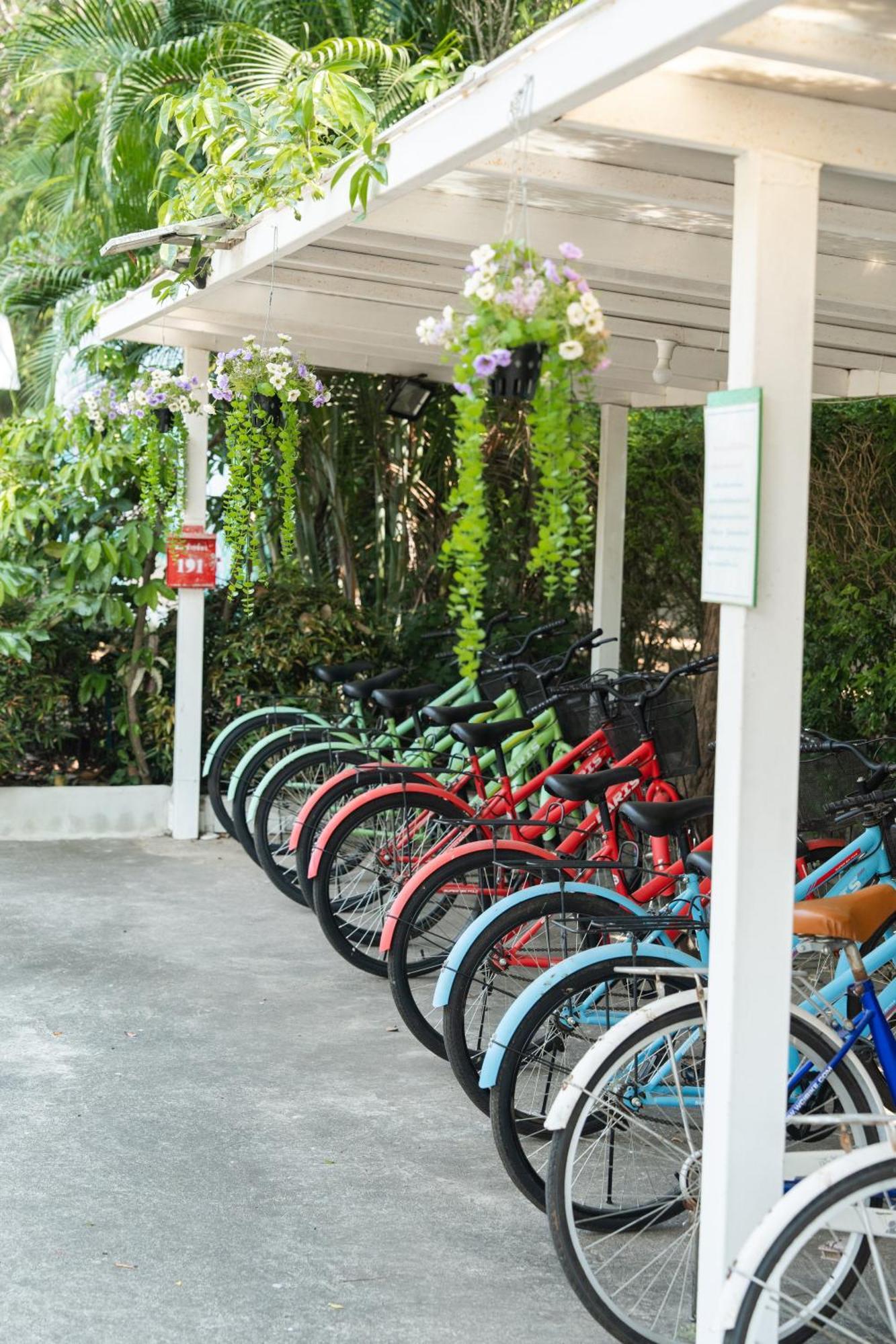 Villa Reina Resort Nong Nam Daeng Zewnętrze zdjęcie