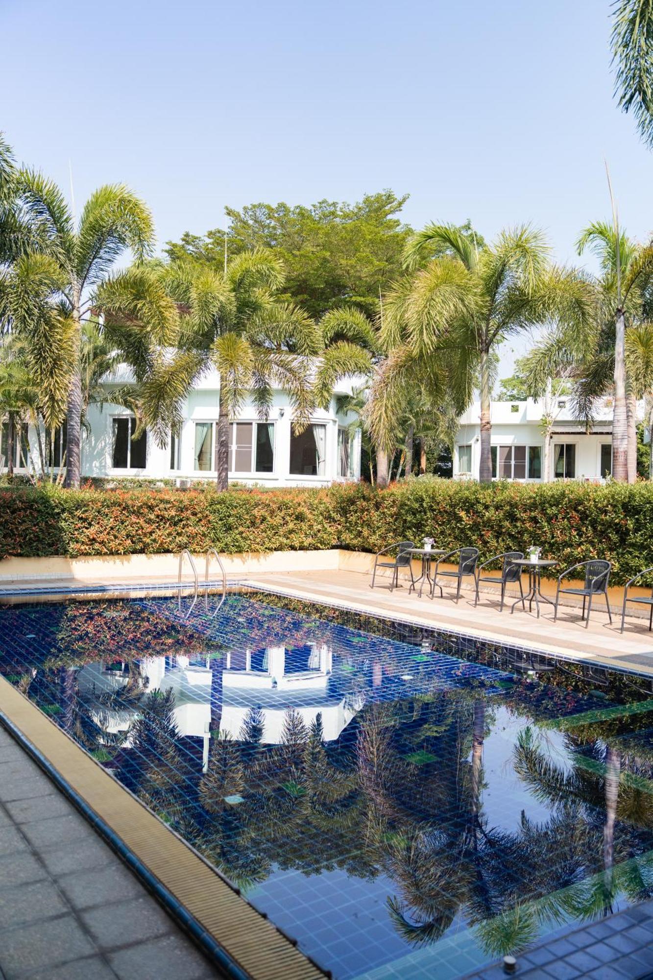 Villa Reina Resort Nong Nam Daeng Zewnętrze zdjęcie